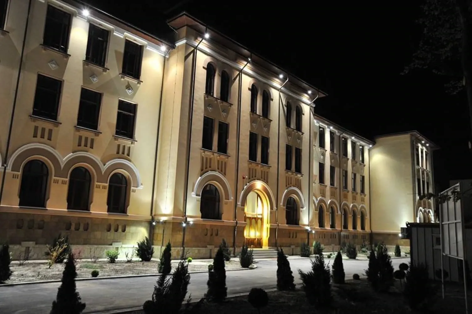 CONFERINȚĂ - EVENIMENT LA NIVEL INTERNAȚIONAL : Copilul, mărțișorul familiei și al școlii