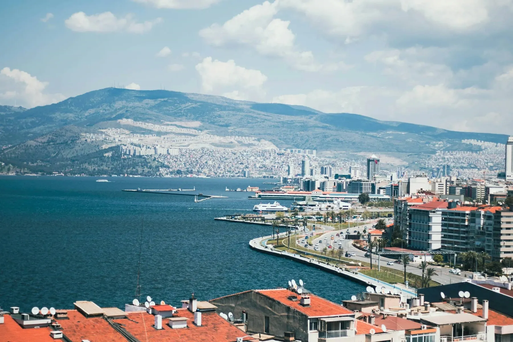 Conferința internațională Practici inovative în educația preuniversitară – Izmir, Bursa, Istanbul